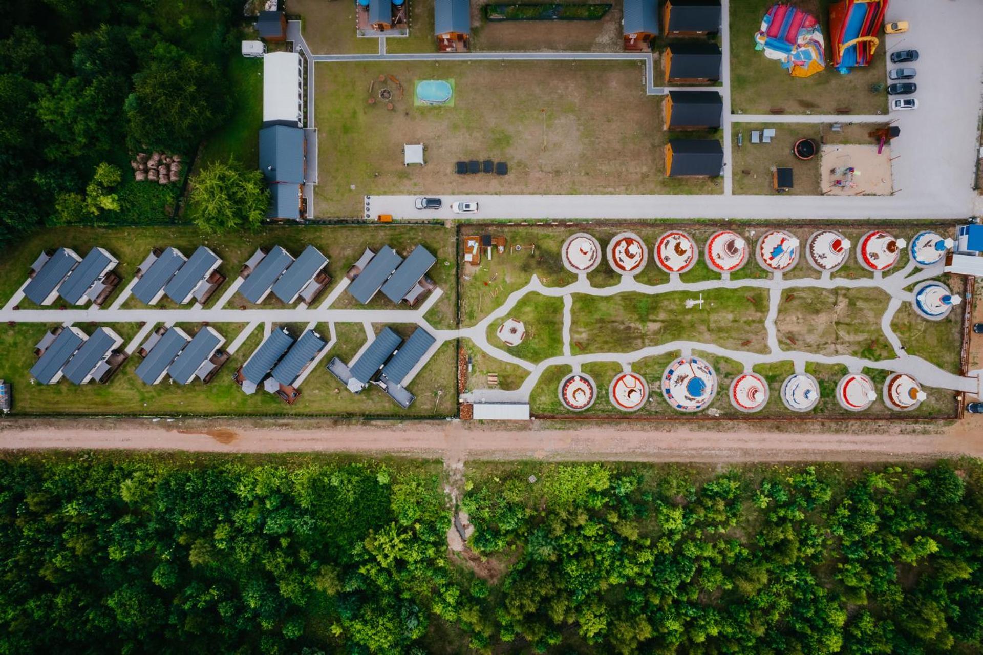 Indiana Camp - 150 M Od Suntago Park Otel Grabce-Towarzystwo Dış mekan fotoğraf