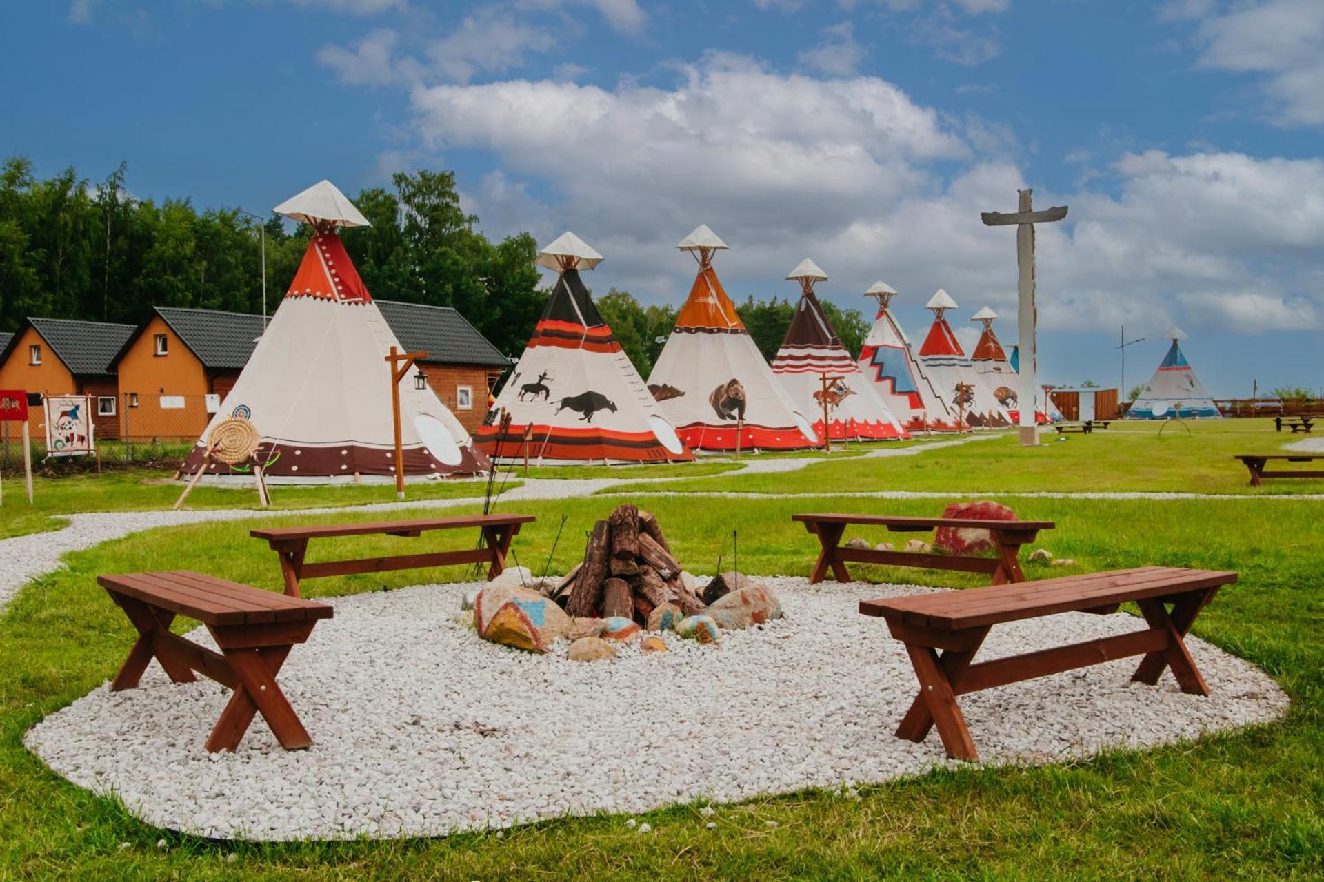 Indiana Camp - 150 M Od Suntago Park Otel Grabce-Towarzystwo Dış mekan fotoğraf
