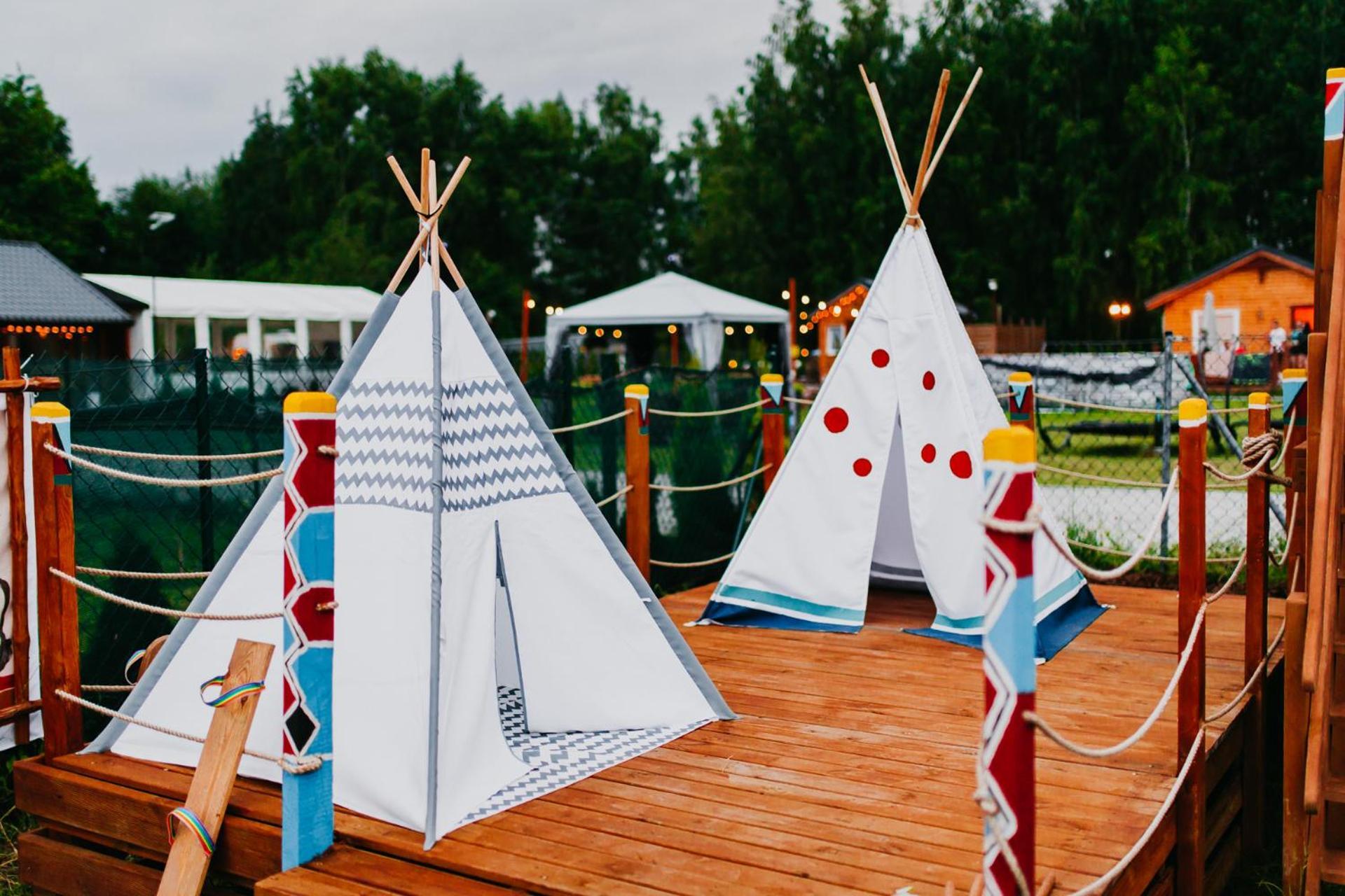 Indiana Camp - 150 M Od Suntago Park Otel Grabce-Towarzystwo Dış mekan fotoğraf