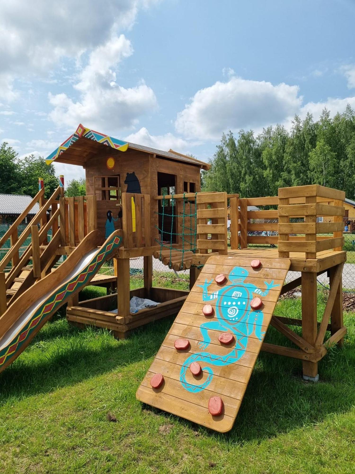Indiana Camp - 150 M Od Suntago Park Otel Grabce-Towarzystwo Dış mekan fotoğraf